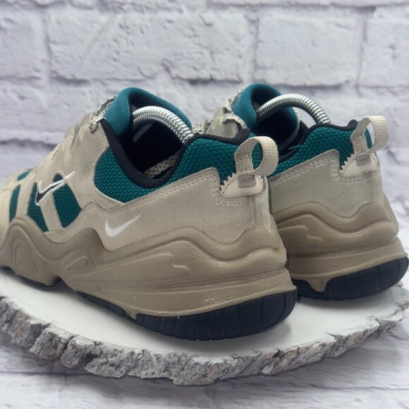 Nike Women's Tech Hera Running Shoes Light Orewood Brown Black Size 10 US - Picture 3 of 10